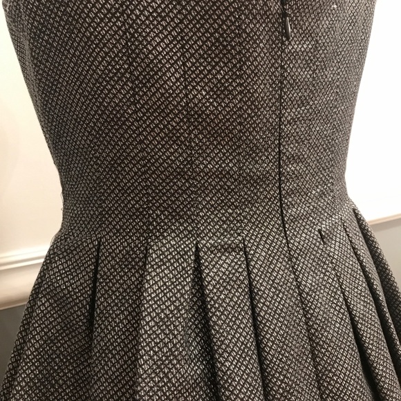 (SOLD) MAGGY LONDON DRESS - Picture 3 of 9